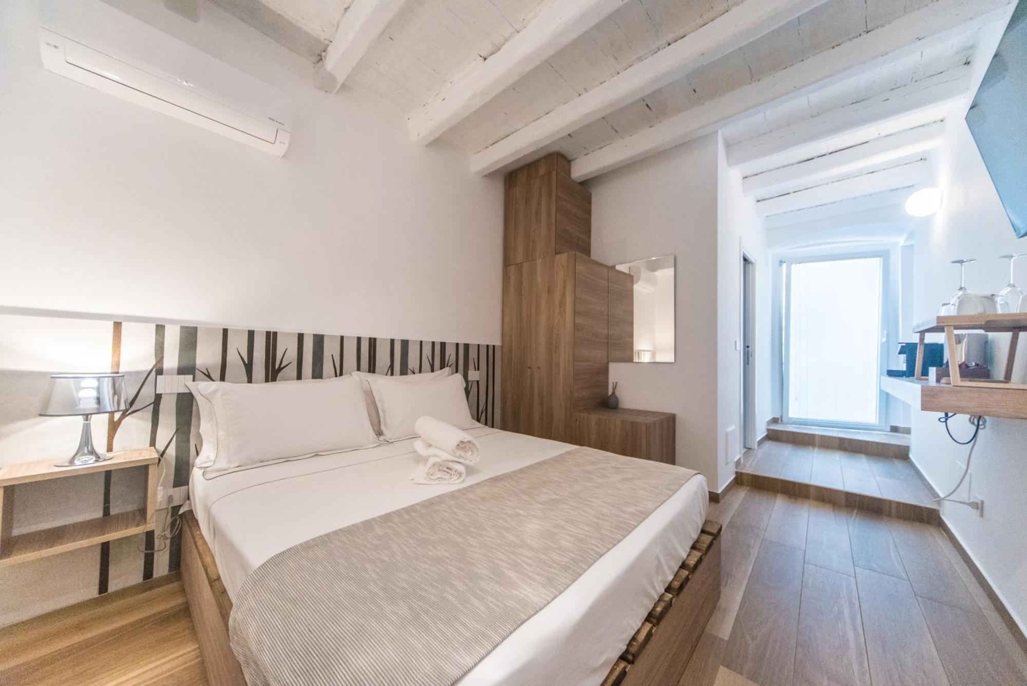 Suite Santa Chiara Trani Exterior foto